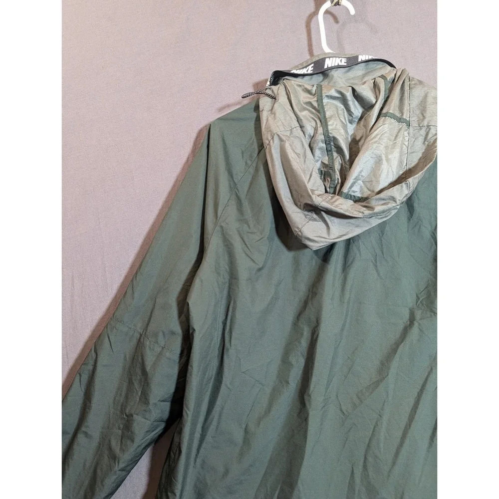 Nike Men Windbreaker Jacket Green‎ Grey Color Block Full Zip Lightweight Size M